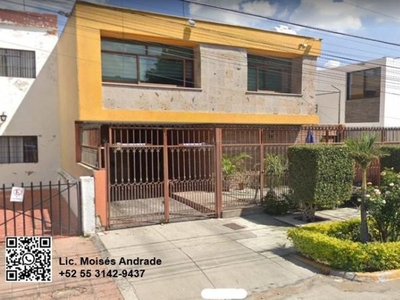 Casa - San Uriel Col. Chapalita Guadalajara, Jal. Remate Bancario!!