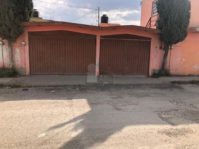 Casa solaenVenta, enSan Cristóbal Huichochitlán,Toluca