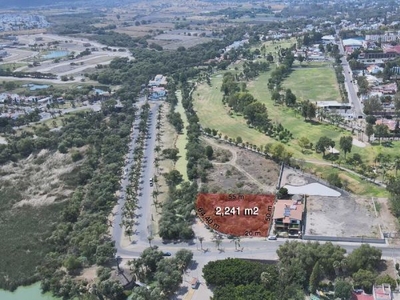 Extraordinario terreno Mixto en Villas del Mesón Juriquilla, Querétaro. Con uso de suelo mixto, en una de las mejores zonas de Querétaro.
