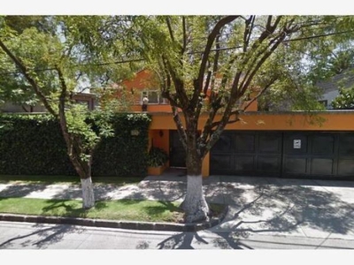 Hermosa casa a la venta en Lomas de Chapultepec