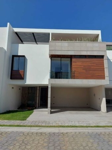 Hermosa casa nueva en venta ubicada en Lomas de Angelópolis Parque Coahuila