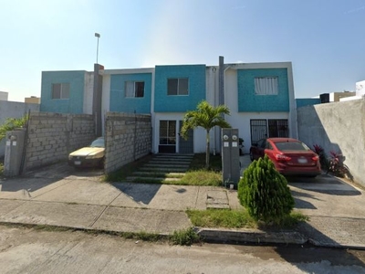 Jaach Bonita casa en Remate hipotecario, Col. Lagos de Puente Moreno, Veracruz
