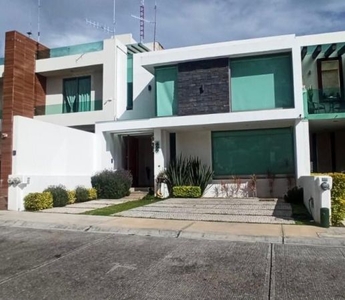 MAGNIFICA CASA EN VENTA EN FRACCIONAMIENTO PRIVADO