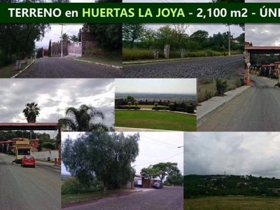 Precioso Terreno de 2,100 m2 en HUERTAS LA JOYA, único y GANELO YA!