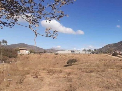 Se vende amplio terreno en el Valle de Guadalupe