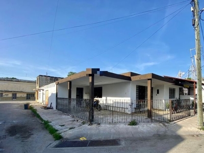 Se vende casa para remodelar muy cerca al ADO Centro Histórico de Mérida