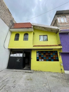 SE VENDE HERMOSA CASA