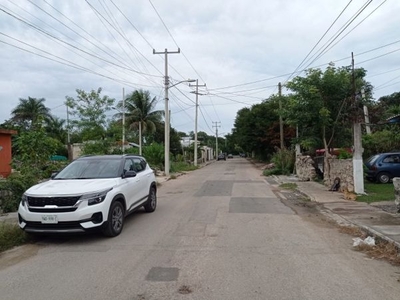 TERRENO CHABLEKAL AL NORTE DE MERIDA TODOS LOS SERVICIOS