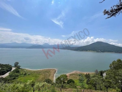 TERRENO EN VENTA CON VISTA AL LAGO PARA DESARROLLO DE CONDOMINIO EN VALLE DE BRAVO