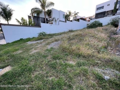 Terreno habitacional dentro de privada. Real de Juriquilla, VENTA