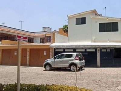 VENTA DE CASA CALZADA DE MIRAMONTES Y LAS BOMBAS