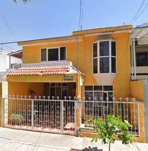 VENTA DE CASA EN FRACC. JARDINES DEL NILO, GUADALAJARA