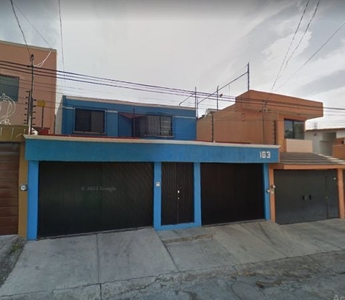 VENTA DE CASA EN MICHOACAN, MORELIA. EN UNA DE LAS ZONAS MAS ACLAMADAS, OFERTA.