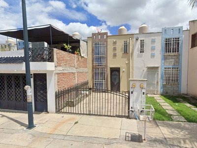 Casa En Remate Bancario En Molino Del Bajio , Paseos Del Molino , Leon , Guanajuato -gic