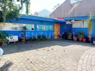 Casa en renta en Ampliacion Tepepan, Xochimilco, CDMX.