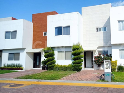 Casa En Renta En Bosques De San Juan, Sjr, Querétaro.