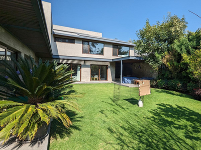 Casa En Venta, Bosque De Las Lomas, Calle Cerrada