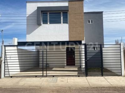 CASA EN VENTA COL. DUBLAN