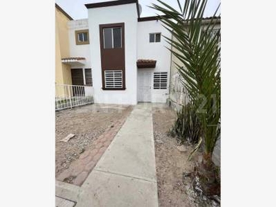 CASA EN VENTA EN CUESTA BLANCA