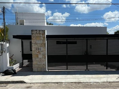 Preciosa Casa Recien Remodelada En Renta En Sodzil Norte 4 Cuartos Acs Y Piscina