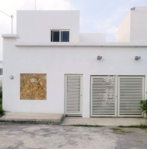 CASA NUEVA EN VENTA EN FRACC HACIENDAS DEL BOSQUE