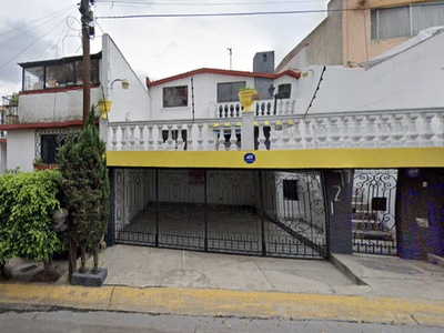 Casa En Atizapan- Paseo De Las Alamedas.