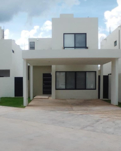 Casa En Renta En Mérida, En Zona Norte En Privada Yucatán