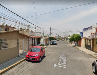 Casa En Trompeleros 246, Mz 026, Villa De Las Flores, 55710 San Francisco Coacalco, Méx., México