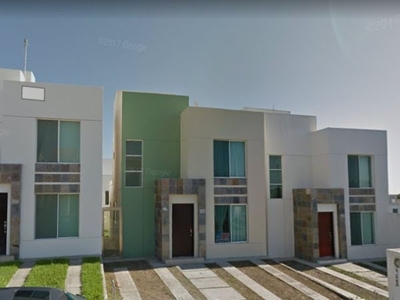 Exclusiva Casa con Alberca Cerca de la Playa En Condominio Banus Veracruz