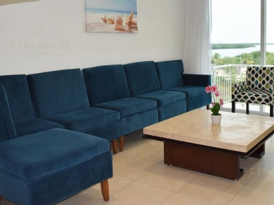 Pent House con excelente vista panorámica en venta en el Table Cancún C3205