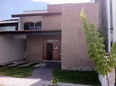 4 o mas recamaras en venta en residencial san nicolás aguascalientes