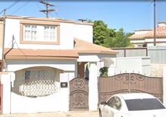casa en calle san martin 1601, mexicali, baja california.