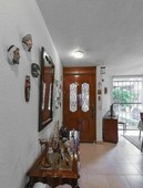 Preciosa casa en Las Aguilas CASA más DEPARTAMENTO