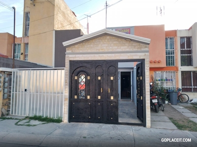 Casa en Venta en Los Héroes Tecamac 6a Sección Muy Cerca Del Mexibus - 2 habitaciones - 1 baño - 63 m2