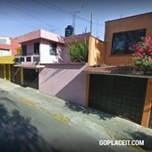En Venta, CASA EN TLALNEPANTLA, COL JACARANDAS, CALLE OAXACA, Tlalnepantla - 3 habitaciones - 2 baños - 138 m2