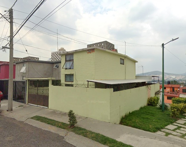 Casa En Remate Bancario En Fracc Lomas Lindas, Ciudad López Mateos, Edomex. (65% Debajpo De Su Valor Comercial, Solo Recursos Propios, Unica Oportunidad) -ijmo2