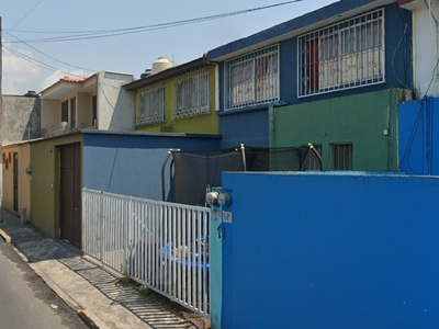 Casa En Remate Bnacario En El Espinal, Orizaba, Ver. (65% Debajo De Su Valor Comercial, Solo Recursus Propios, Unica Oportunidad) -ijmo2