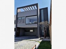 4 cuartos, 327 m casa en venta en venta cascatta lomas de angelopolis