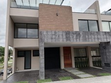 Casa en Venta nueva 3 Recamaras zona Zavaleta UMAD Puebla