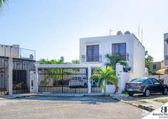 hermosa casa en francisco de montejo v en venta