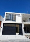 3 cuartos, 180 m casa venta en privada tamora en conkal