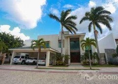 4 cuartos, 455 m casa en venta en lagos del sol cancun 4 dormitorios 455 m2