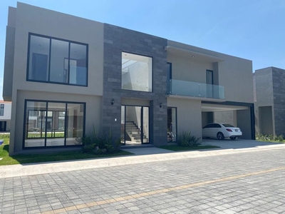 Casa en condominio en venta Santa Maria, San Isidro, San Mateo Atenco, Estado De México, México