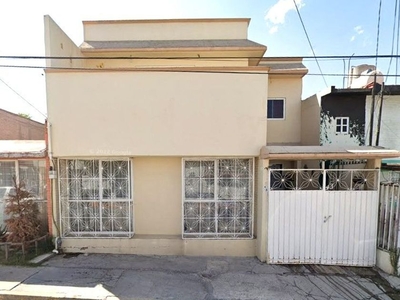 Casa en venta C. Ruiseñores Mz 022, Parque Residencial Coacalco, 55720 San Francisco Coacalco, Méx., México