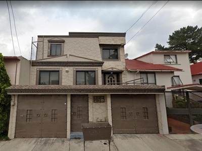 Casa en venta Calle Piñon 156, Cumbres De San Mateo, Naucalpan De Juárez, Estado De México, México