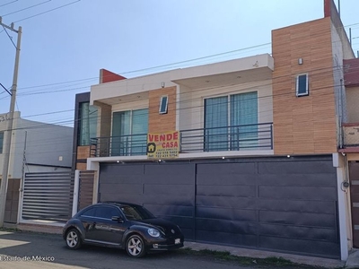 Casa en venta Capultitlán, Toluca