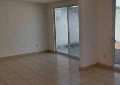 Casas en renta - 180m2 - 3 recámaras - Corregidora - $12,000