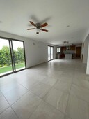 Casas en venta - 255m2 - 3 recámaras - Aguascalientes - $7,750,000