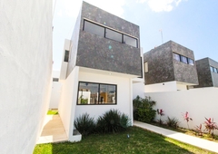 doomos. venta de casa en lomas de caucel, zona poniente nt-016