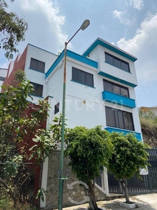 VENTA DE CASA EN PASEOS DEL BOSQUE